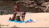 Velký čůrák Ježíš Reyes najde a šuká dívku na pláži snapshot 7