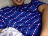 Un mec philippin de 19 ans jouit devant une webcam snapshot 2