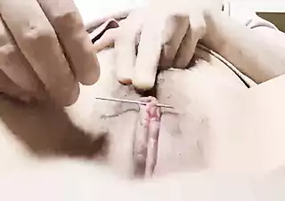 Nopok sokinishlar bilan porno videolar mening klitorisimni sorib, tsenzura