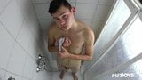 Roger Cossey - Day 1 - Shower snapshot 3