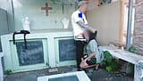 Profesoara și elevul face sex riscant în cimitirul public snapshot 4