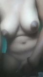 Ma copine montre ses seins et sa chatte doigtant des mms sexy snapshot 10