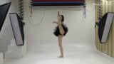 Galina Markova gymnastic leg scissors snapshot 4