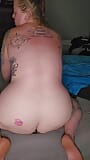 Quente brinquedo anal brincando com milf tatuada snapshot 10