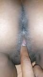 Jilat pantat istriku dan fingering memek closeup buatan rumah snapshot 5