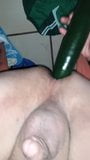 Me meto gran pepino por mi sissy pussy snapshot 2