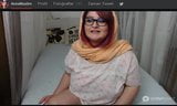 TURKISH WOMAN DOES WEBCAM SHOW snapshot 1