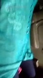 Knubbig desi bhabhi knullar med devar i bilen snapshot 1