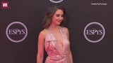 Alison Brie - Wichs-Herausforderung snapshot 14