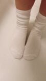 Behaarte Schlampe pisst auf Socken, Zusammenstellung snapshot 1