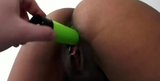 Masturbándose chica de ébano con su vibrador snapshot 10