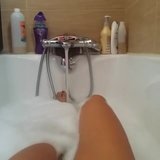 dans mon bain par cette chaleur snapshot 3