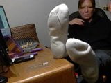 Delicious Mature Feet. snapshot 3