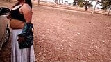 Sexy desi hotgirl21 lady y hotdesixx tienen romance en el bosque snapshot 4