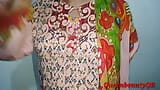 RANDI QUEEN HOT AUNTY NE CHODWIYA SARF 2000 HAJAR ME,DESI INDIAN RANDI AUNTY, HINDI DIRTY TALK CLEAR AUDIO snapshot 3