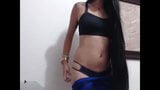 Sexy langharige Colombiaanse striptease, haarspel, lang haar snapshot 21