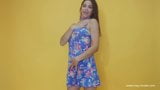 Desnudos, vestido de flores snapshot 1