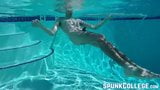 Joven peludo masturba su gran polla mojada junto a la piscina snapshot 9