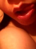 Beije meus peitos enormes snapshot 5