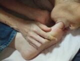 mature wife licks toes snapshot 4