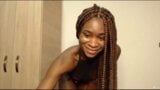 Ebony danst en pronkt met haar mooie lichaam snapshot 9