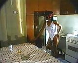 난교를 조직하는 쿠바 간병인의 스캔들 비디오 snapshot 1