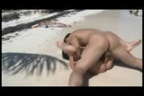 Sexo na praia snapshot 21