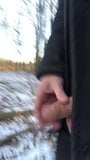 Le défi ne peut pas cacher la bite pendant 5 minutes en forêt snapshot 9