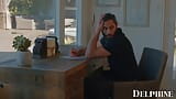 Delphine filmt - tengere Avery Black wordt hard geneukt door de bewaker van haar vader snapshot 6