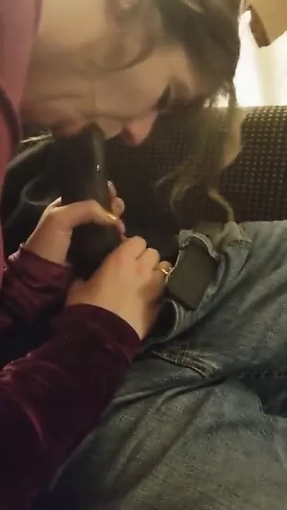 WIFE SUCKS HER FIRST BBC | xHamster 