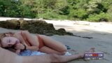 MIGNONNE FILLE PIPE UN PUBLIC - GROS SEINS NATURELS snapshot 4