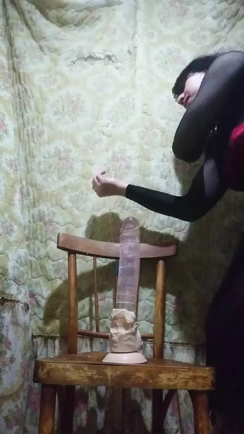 Lady alice biên soạn 03 dương vật giả lớn và deepthroat và phiên tôn sùng quyến rũ. nội y, quần tất, giày cao gót, son môi