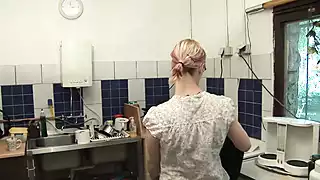 MILFs Ready to Take it Anywhere: Blowjob Porn | xHamster