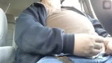 Big daddy cum en el auto snapshot 1