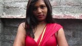 Heißester Bhabhi-Sari in einem sexy Stil, roter Sari-Akt snapshot 9