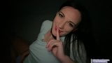 Shhh ... Clara Dee wichst dich unter die Decke snapshot 10