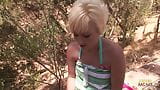 Bbc stud knullar en lustig blond milf hardcore i stort snapshot 2