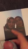 Трибьют спермы на турецком хиджабе, фото матери и дочери snapshot 4