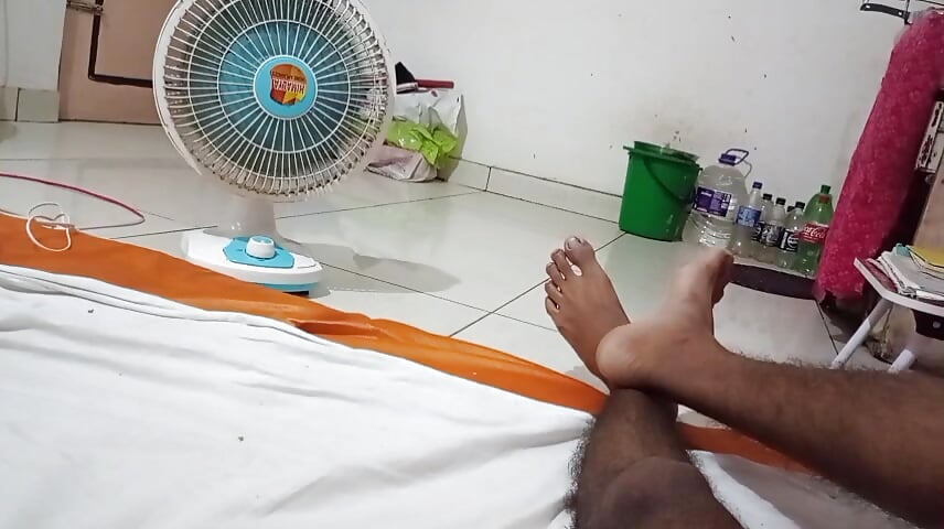 Boy masturbation on Bigg Dick
