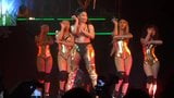 Nicki Minaj - Anaconda (вживую), Париж, Зенит (26.03.2015) snapshot 9