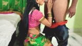 Desi, une jeune et jolie soubrette se fait baiser par son patron en sari snapshot 13