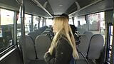 Follada en el bus snapshot 1