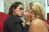 Bacio lesbico snapshot 20