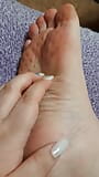 Picioarele doamnei sexy după o bord sadhu snapshot 3