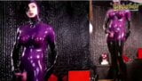 Latexová shemale masturbuje snapshot 5