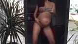 Impresionante chica embarazada snapshot 7