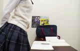 Une Japonaise pète dans une culotte en coton blanc snapshot 6