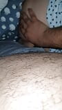 Stiefvaters hand rutscht auf den nackten dicken arsch der stieftochter im hotelzimmer snapshot 12