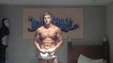 British body builder jerk off snapshot 1