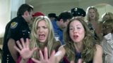 Cameron Diaz, Christina Applegate - das Süßeste snapshot 13